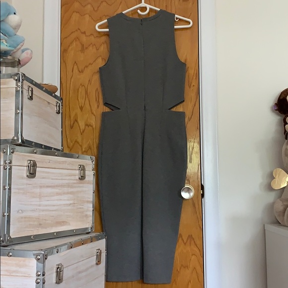 Dress with side cut out - Picture 2 of 6